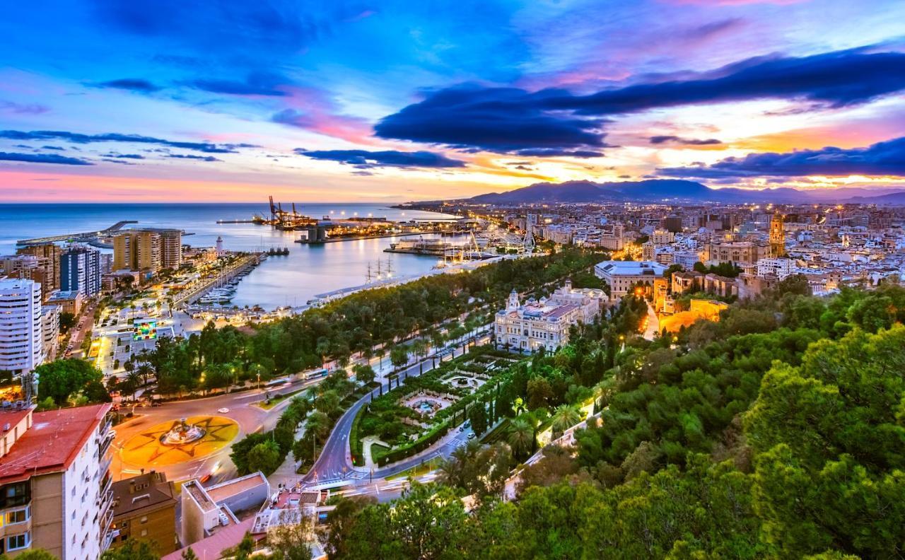 Malaga Centre Apartment With Parking Esterno foto