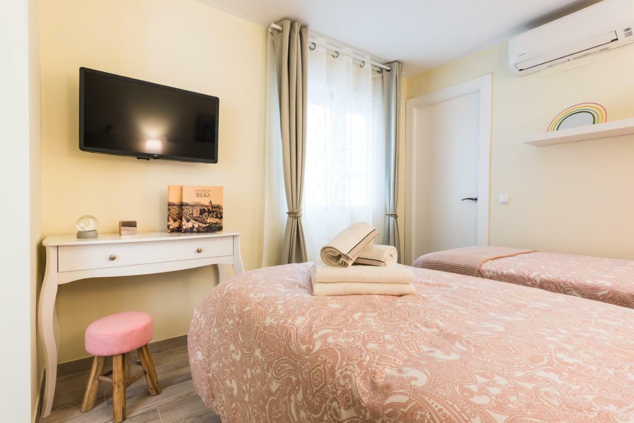 Malaga Centre Apartment With Parking Esterno foto