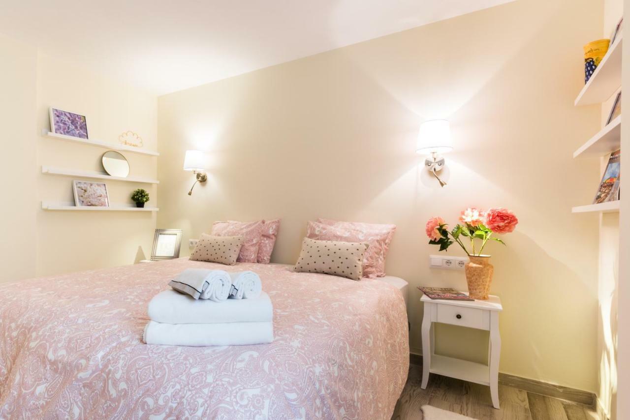 Malaga Centre Apartment With Parking Esterno foto